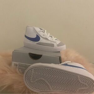 Nike Kids White and Blue Sneakers